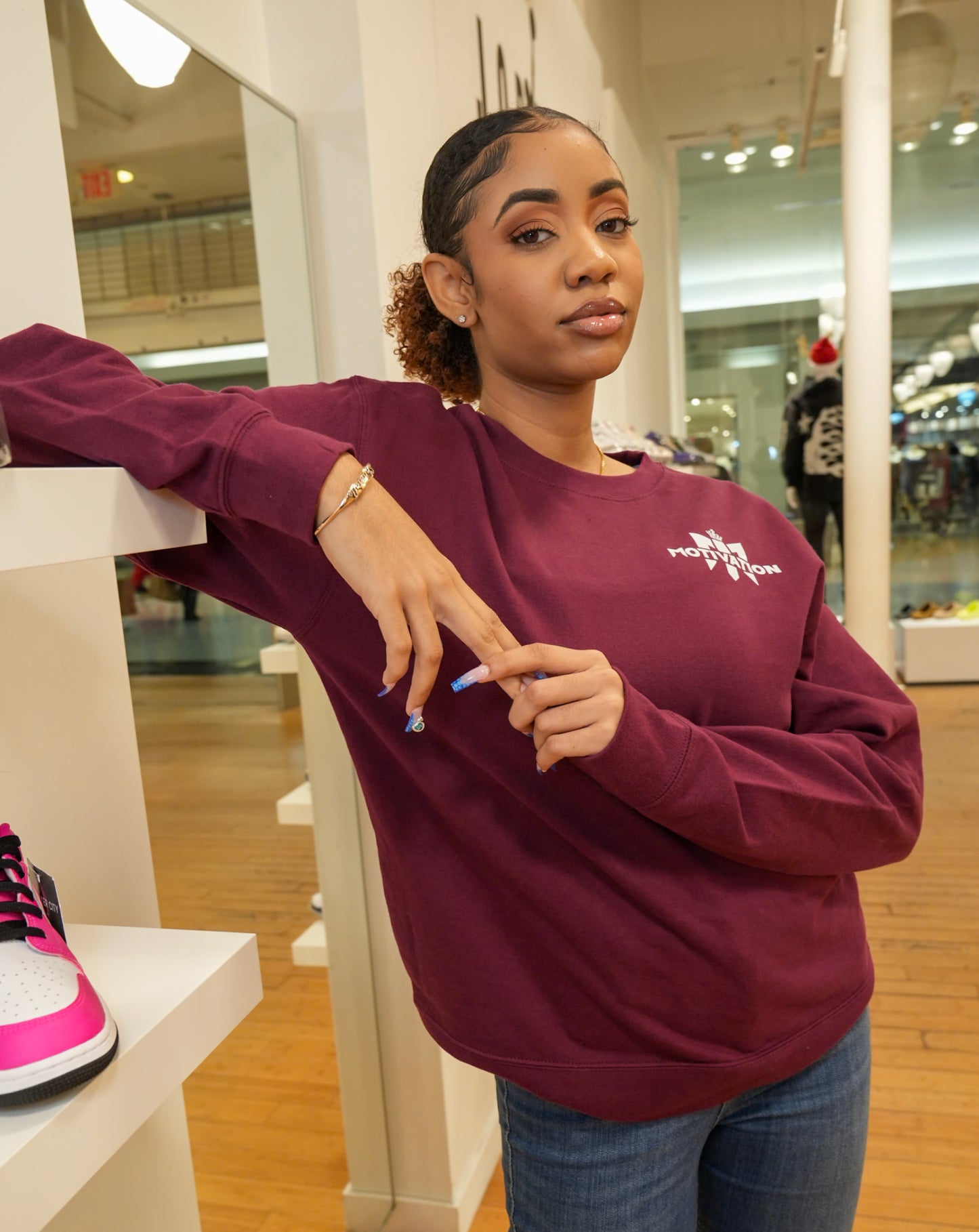 CRANBERRY CREWNECK: MOTIVATION